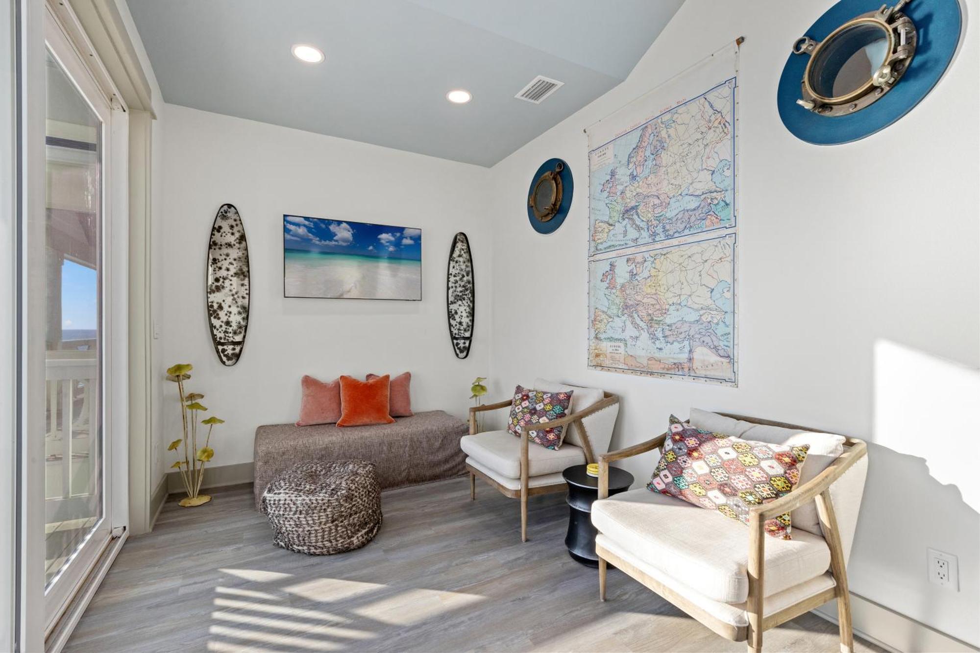 Holiday home Pineapple Paradise! 6br 7ba Beachfront House! Private Pool! Grill! Sleeps 16!