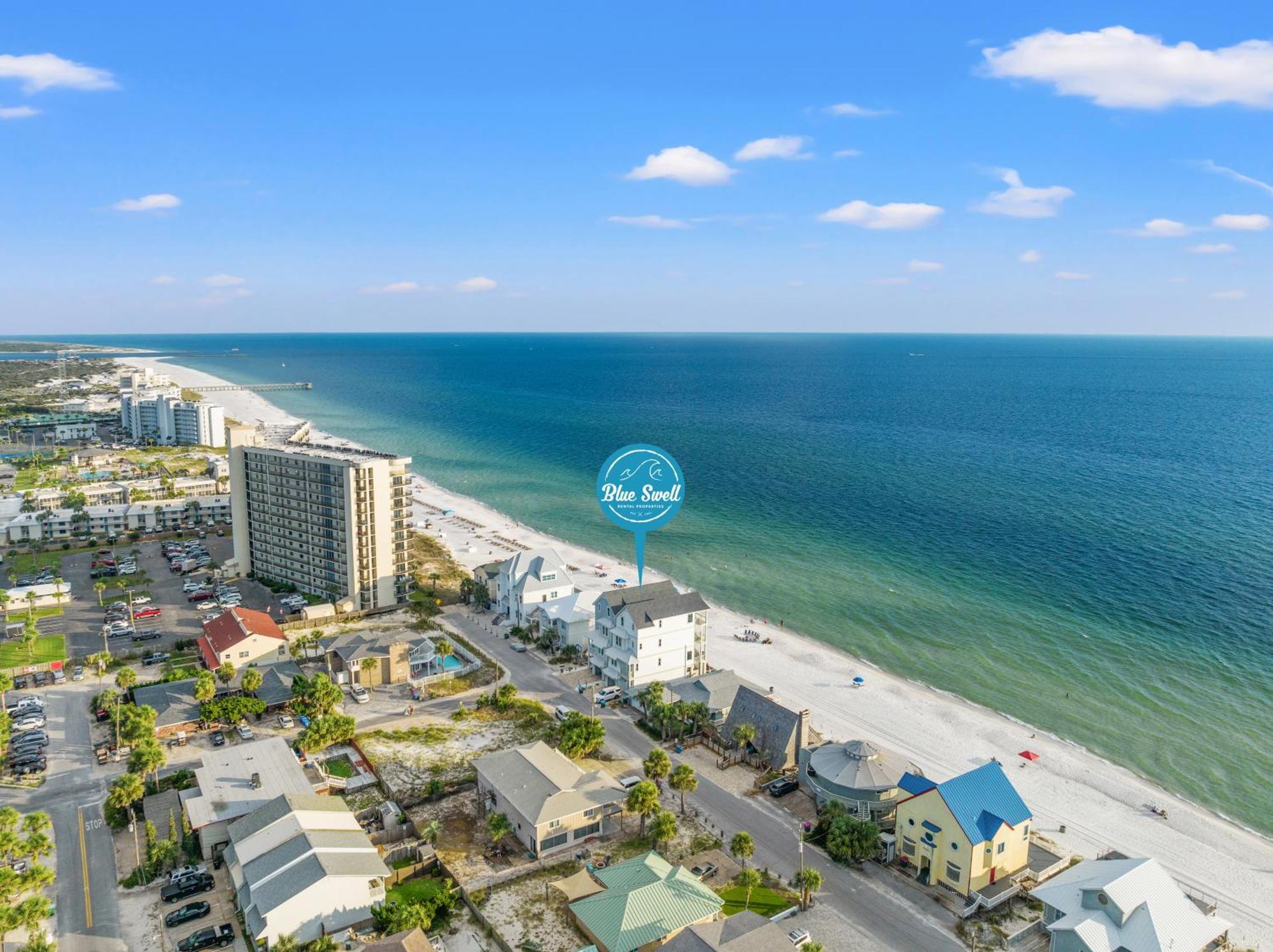 Pineapple Paradise! 6br 7ba Beachfront House! Private Pool! Grill! Sleeps 16! * Panama City Beach