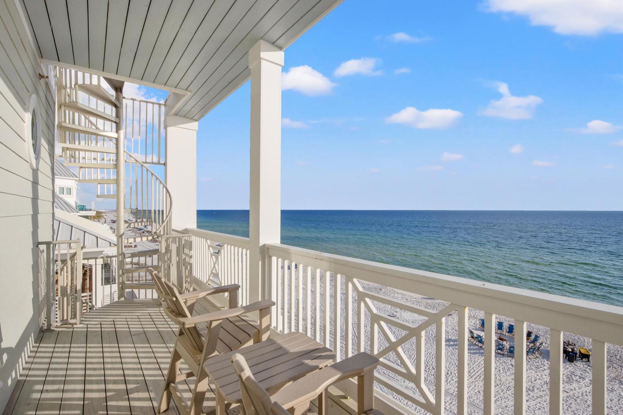 Holiday home Pineapple Paradise! 6br 7ba Beachfront House! Private Pool! Grill! Sleeps 16! Panama City Beach